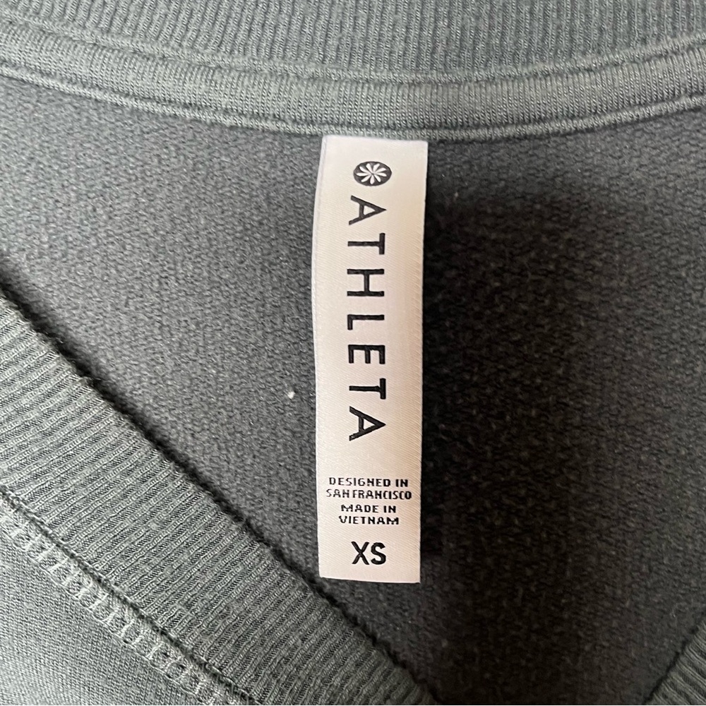 Athleta Forest Green Crew Neck Sweatshirt Size XS - Picture 3 of 5